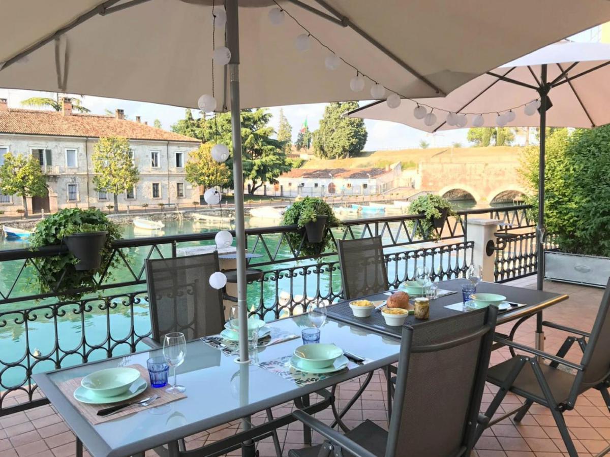 Fiori Sull'Acqua Apartments ペスキエーラ・デル・ガルダ エクステリア 写真