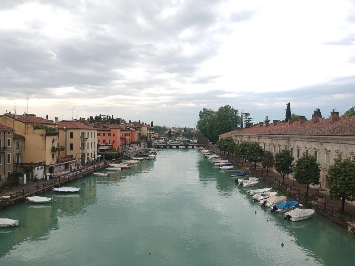 Fiori Sull'Acqua Apartments ペスキエーラ・デル・ガルダ エクステリア 写真